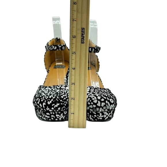 NYLA Pony Platforms Womens SIze 7 Black White Animal Print Faux Fur Retro 70's - Picture 8 of 9